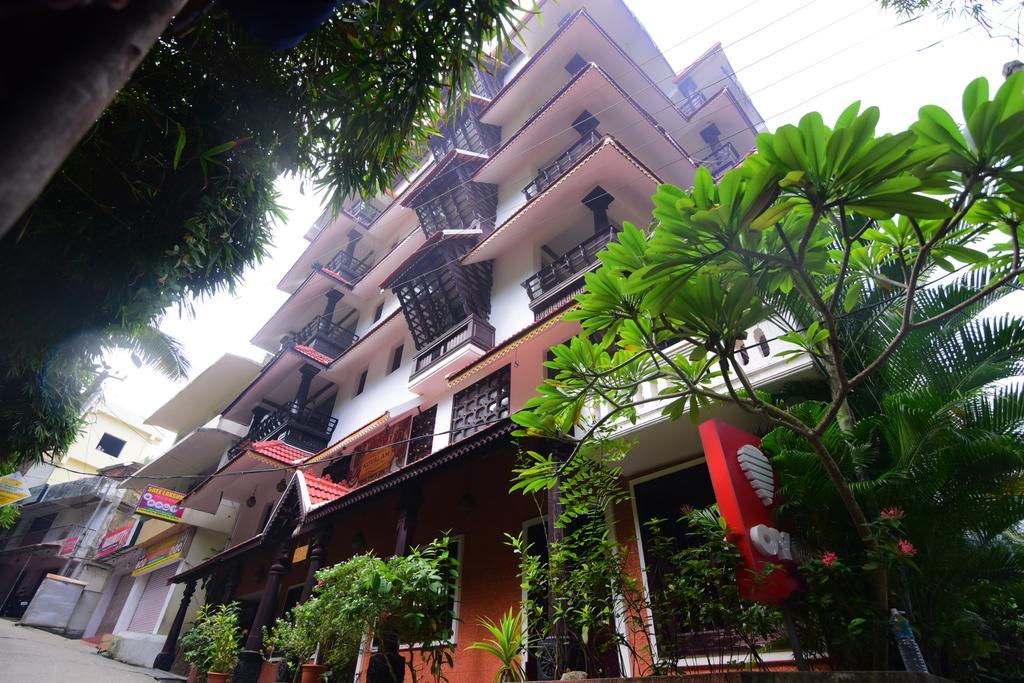 Kovalam Beach Hotel Eksteriør billede