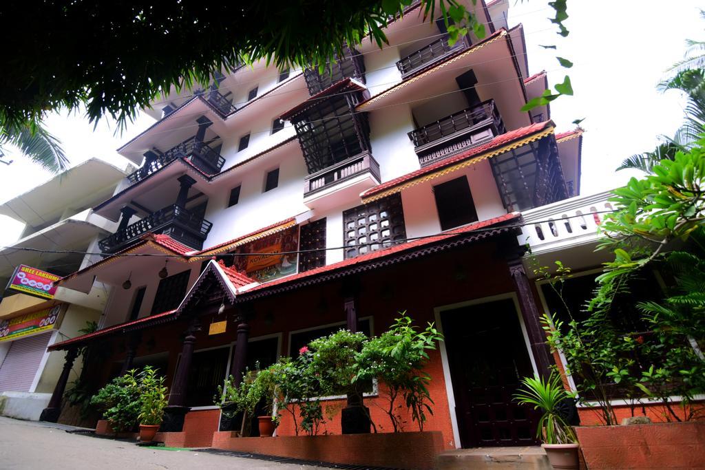 Kovalam Beach Hotel Eksteriør billede