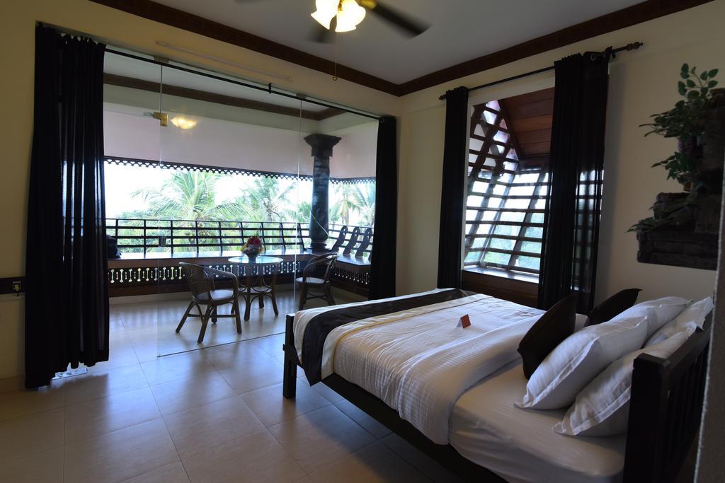 Kovalam Beach Hotel Eksteriør billede