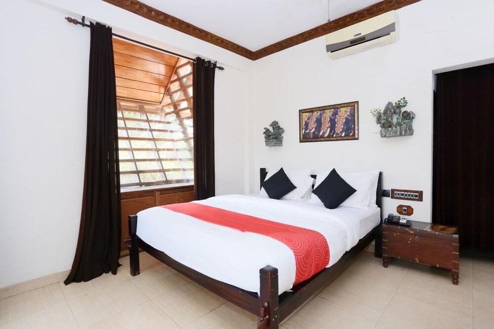 Kovalam Beach Hotel Eksteriør billede